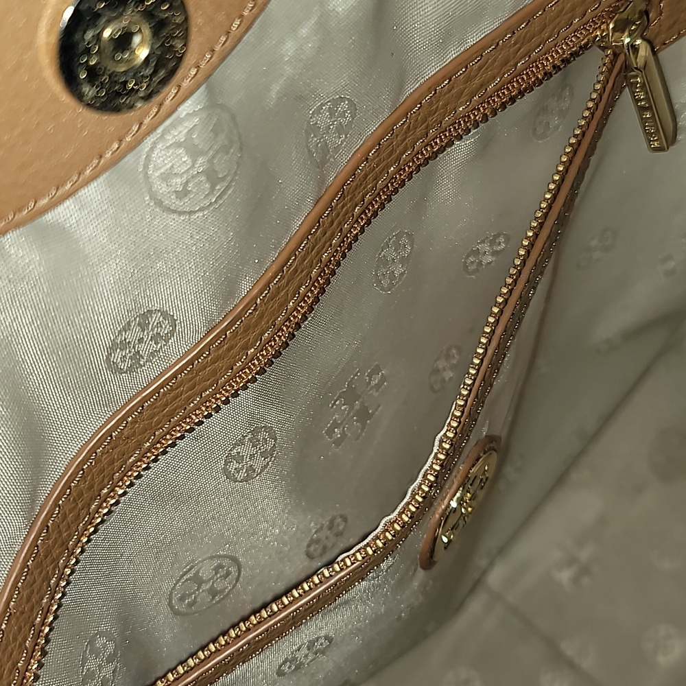 Tory Burch Tote - Picture 8 of 14